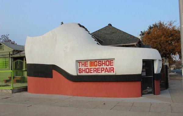 Big Shoe cobbler in Bakersfield, California