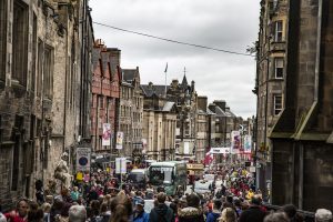 The Royal Mile packed with tourists
