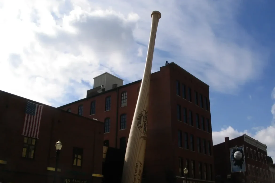 The Big Bat (Louisville, Kentucky)