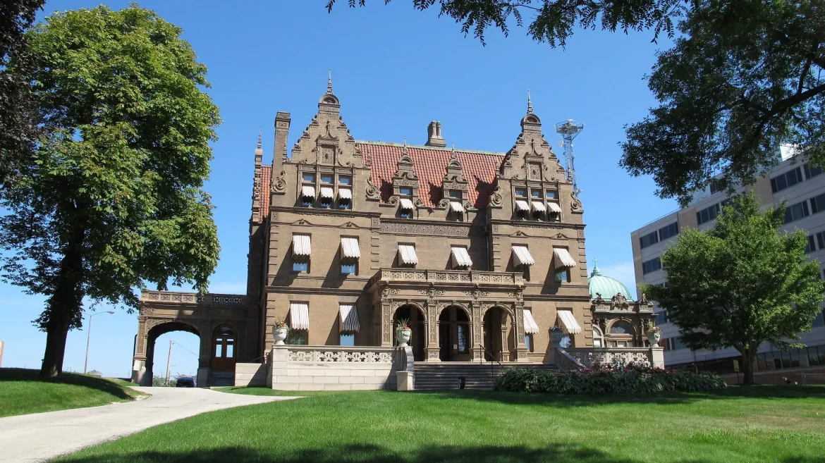 The Pabst Mansion (Milwaukee, Wisconsin)