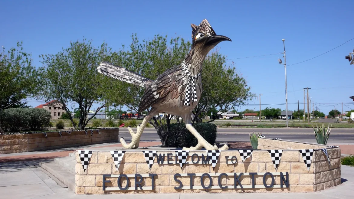 Paisano Pete (Fort Stockton, Texas)